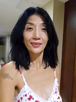 Webcam Model (Skinnychinamilf)  is live.Free join now!