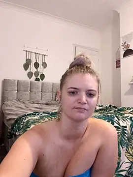 Webcam Model (Delighted22)  is live.Free join now!