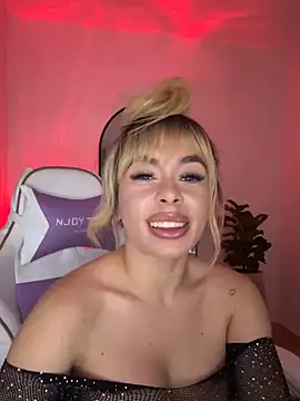 Holli_woul private