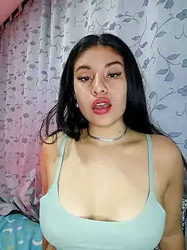 Webcam Model(tara20_) is live