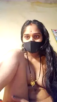 Webcam Model (Hi_Radhika)  is live.Free join now!