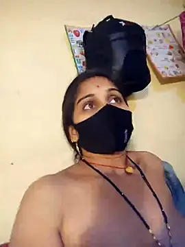 Webcam Model (Hi_Radhika)  is live.Free join now!