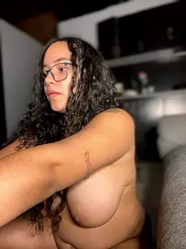 Webcam Model (CurlyGirl_1)  is live.Free join now!