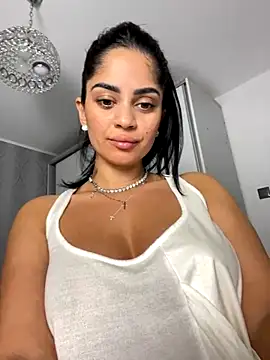 Webcam Model(_adelle) is live