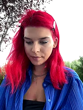 Webcam Model (RiriRoseey)  is live.Free join now!