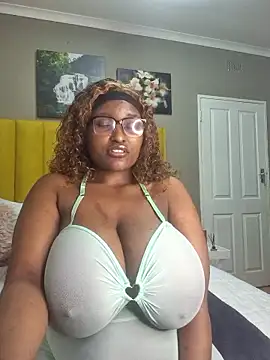 Webcam Model(Bustygoddess32) is live