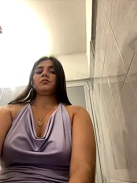 Webcam Model (Salome_Cutie_)  is live.Free join now!