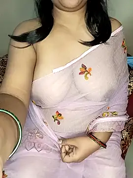 Webcam Model (poonam920)  is live.Free join now!