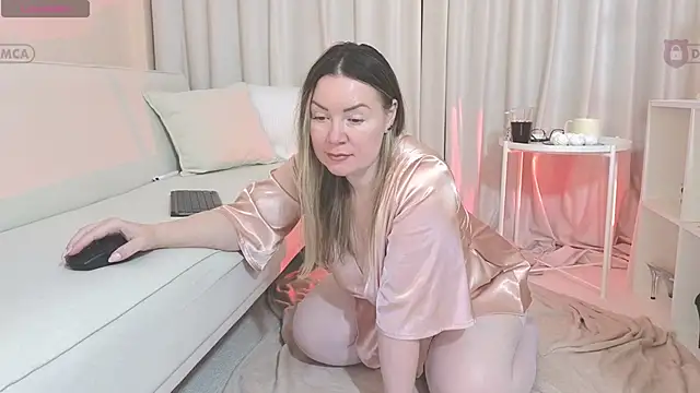 Elyaa private
