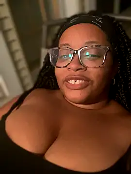 Webcam Model (ServeOnyxx)  is live.Free join now!