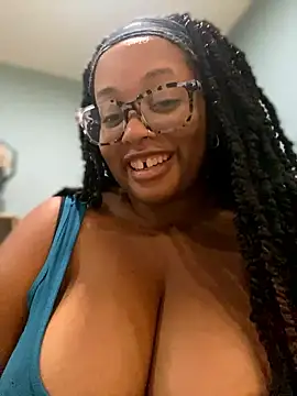 Webcam Model (ServeOnyxx)  is live.Free join now!