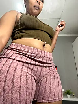 Webcam Model(Bootyfulbarbiie) is live