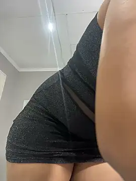 Webcam Model (Bootyfulbarbiie)  is live.Free join now!