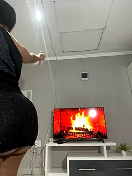 Webcam Model (Bootyfulbarbiie)  is live.Free join now!