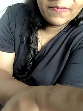 Webcam Model (BulbulBhabhi)  is live.Free join now!