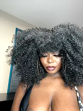 Webcam Model (Thewoman_nextdoor)  is live.Free join now!