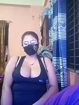 Webcam Model (Tonu-Sri)  is live.Free join now!