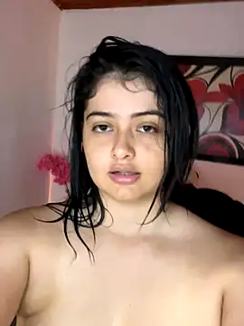 Webcam Model (Stephania_18)  is live.Free join now!