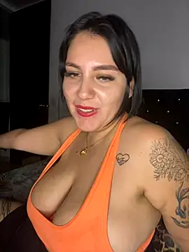 Webcam Model (VictoriAmatista)  is live.Free join now!