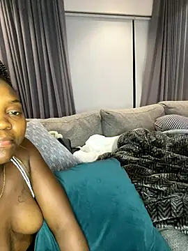 Webcam Model (Bootylexy22)  is live.Free join now!