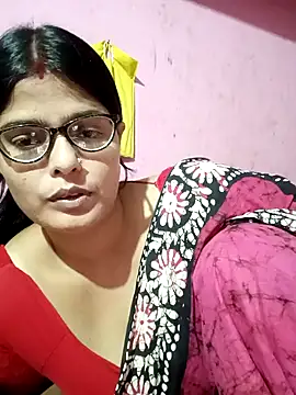 Webcam Model (Hot_Pakhi)  is live.Free join now!