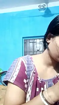 Webcam Model (Hot_Pakhi)  is live.Free join now!