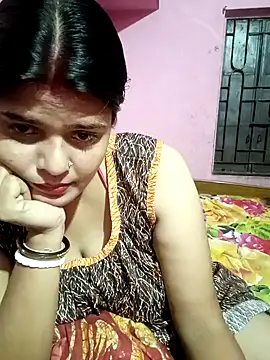 Webcam Model (Hot_Pakhi)  is live.Free join now!