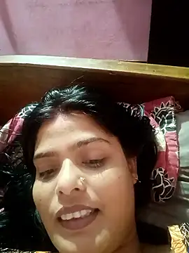 Webcam Model (Hot_Pakhi)  is live.Free join now!