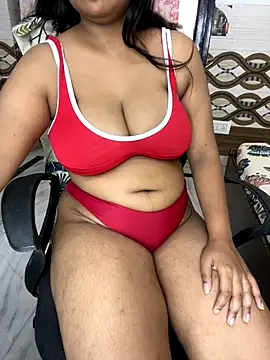 Webcam Model (Sexy_Evelynn)  is live.Free join now!