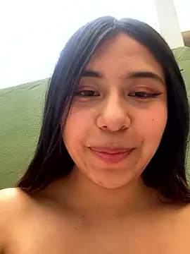 Webcam Model(MaraGomez) is live