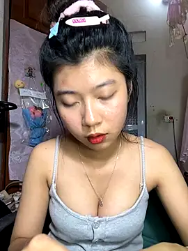 Webcam Model (phuongtha)  is live.Free join now!