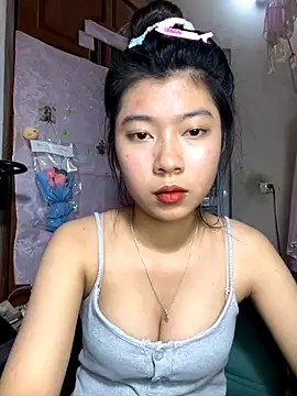 Webcam Model (phuongtha)  is live.Free join now!