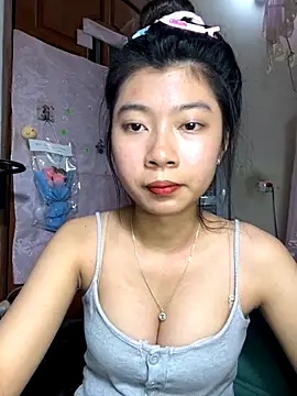 Webcam Model (phuongtha)  is live.Free join now!