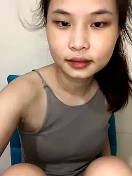 Webcam Model (HNhung224)  is live.Free join now!