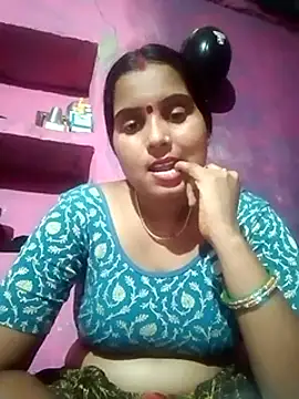 Webcam Model (Poonamdhillo)  is live.Free join now!