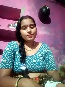 Webcam Model (Poonamdhillo)  is live.Free join now!