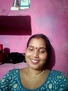 Webcam Model (Poonamdhillo)  is live.Free join now!