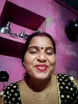 Webcam Model(Poonamdhillo) is live