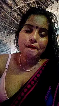 Webcam Model(Poonamdhillo) is live