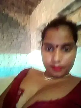 Webcam Model (Poonamdhillo)  is live.Free join now!