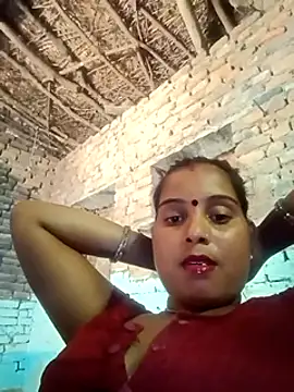 Webcam Model(Poonamdhillo) is live