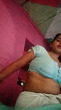 Webcam Model(Poonamdhillo) is live