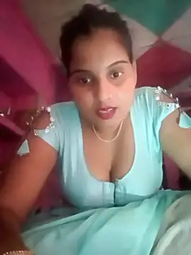 Webcam Model(Poonamdhillo) is live