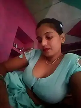 Webcam Model(Poonamdhillo) is live