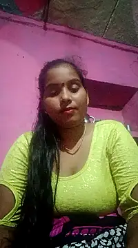 Webcam Model(Poonamdhillo) is live