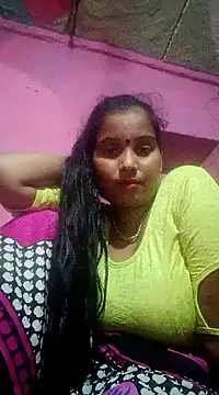 Webcam Model(Poonamdhillo) is live