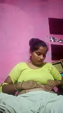 Webcam Model (Poonamdhillo)  is live.Free join now!