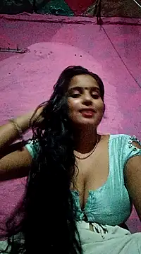 Webcam Model(Poonamdhillo) is live