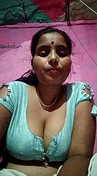 Webcam Model (Poonamdhillo)  is live.Free join now!