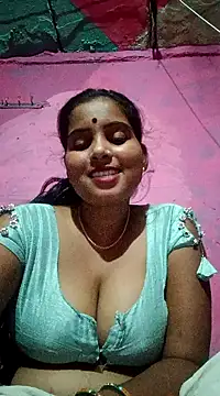 Webcam Model (Poonamdhillo)  is live.Free join now!